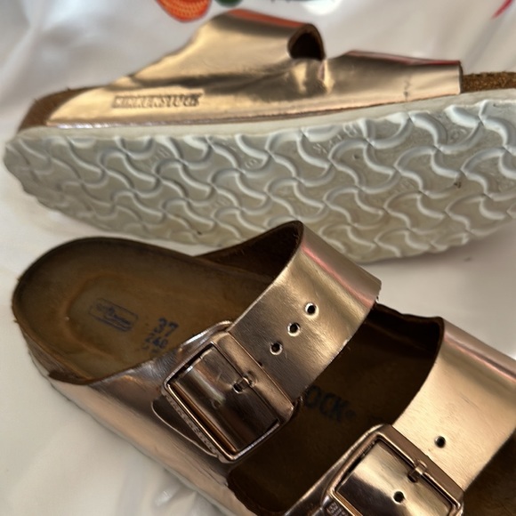 Shoes - Picture 2 of 5